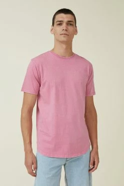Cotton On Men Scooped Hem T-Shirt