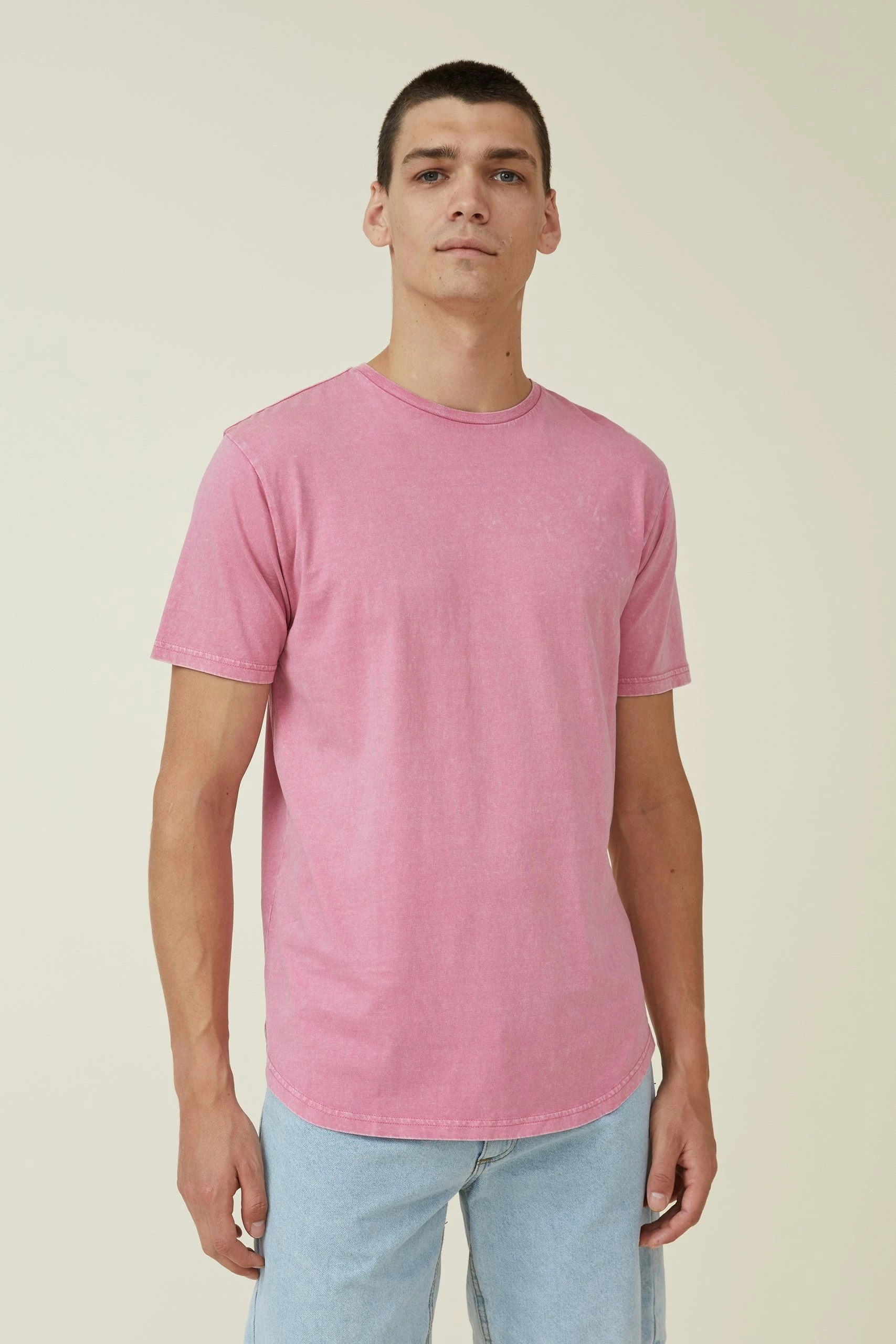 Cotton On Men Scooped Hem T-Shirt