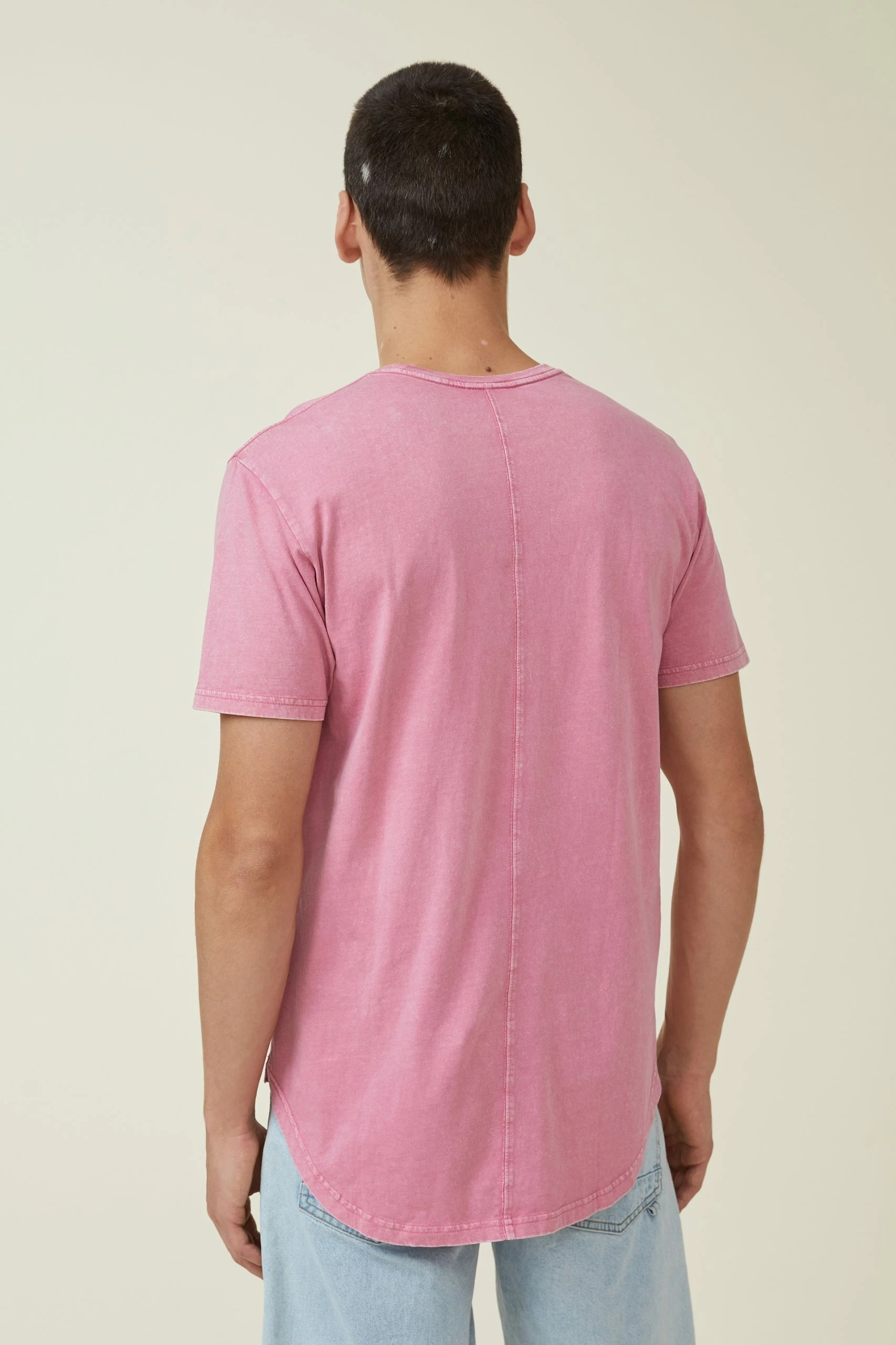 Cotton On Men Scooped Hem T-Shirt - Image 3