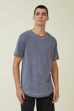 Cotton On Men Scooped Hem T-Shirt