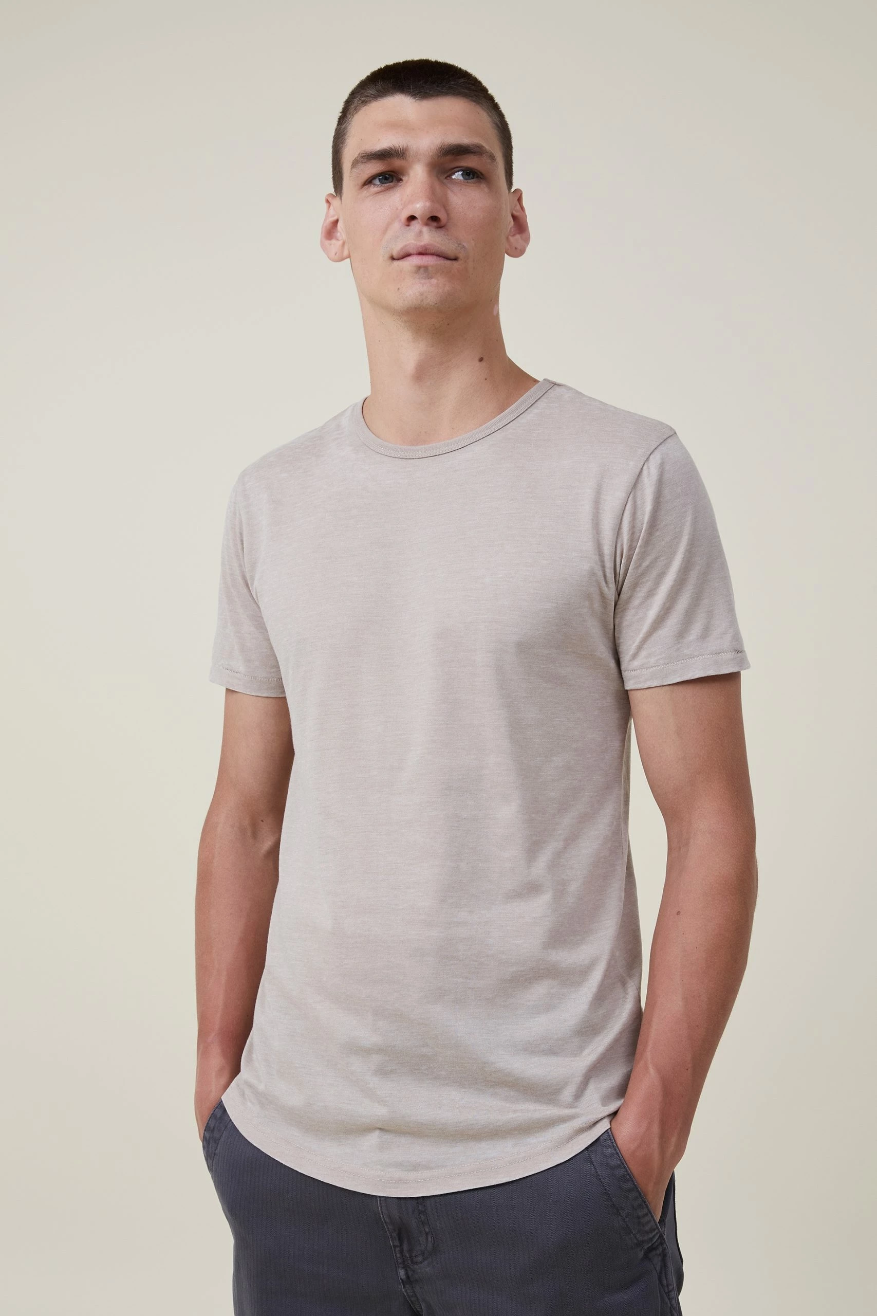 Cotton On Men Scooped Hem T-Shirt