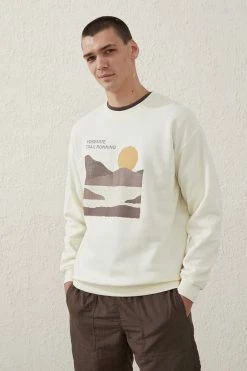 Cotton On Men Active Graphic Crew Fleece