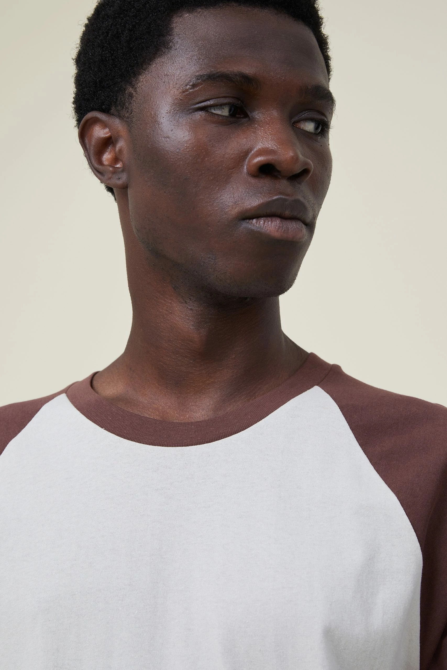 Cotton On Men Loose Fit Raglan T-Shirt - Image 4