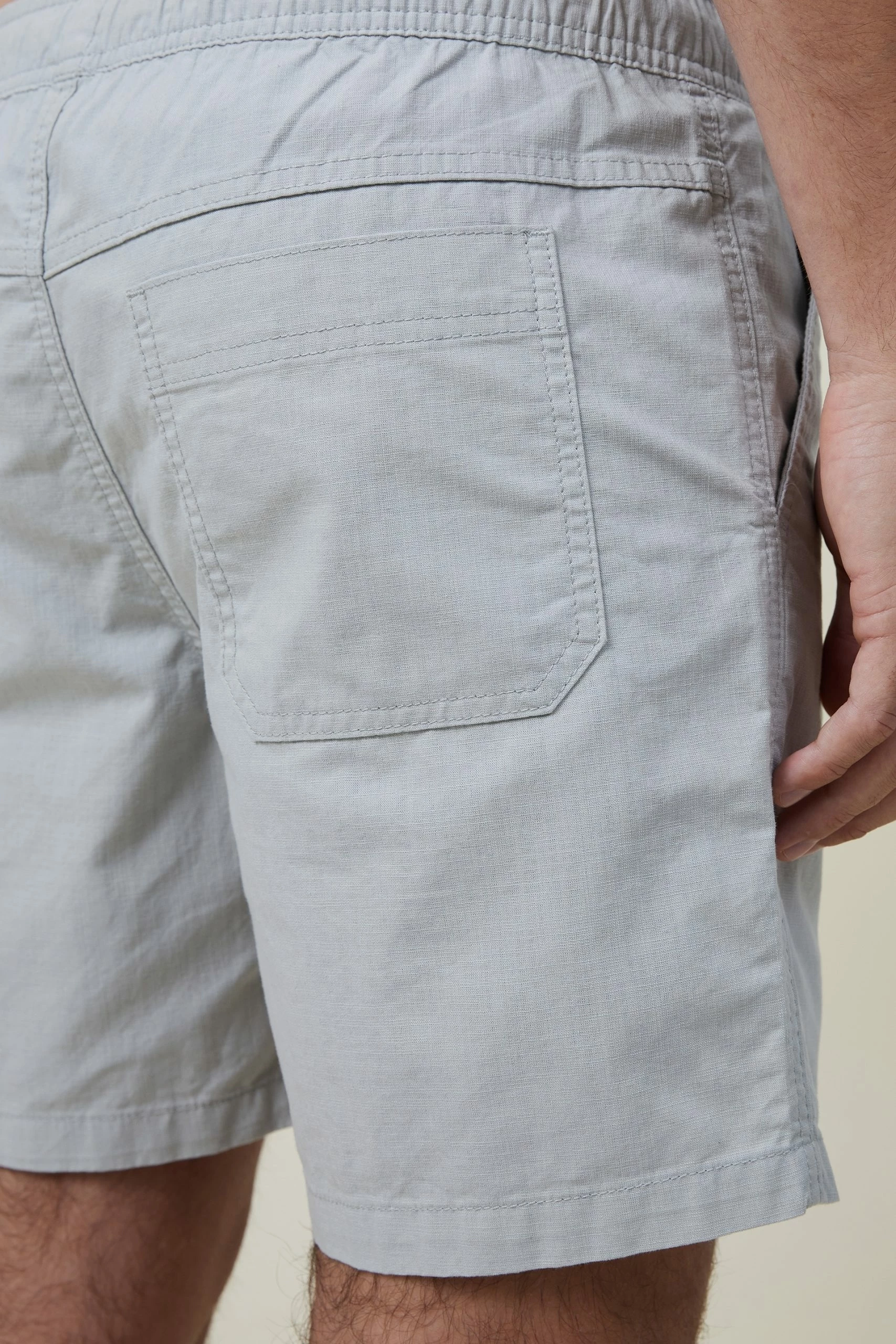 Cotton On Men Easy Short - Image 4