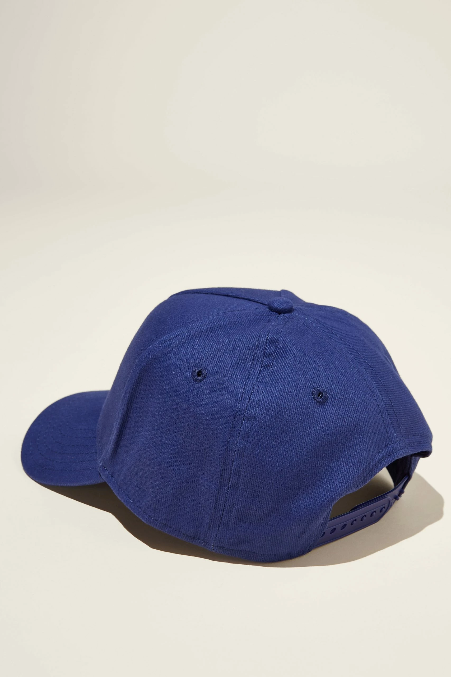 Cotton On Men Curved Peak Snapback - Image 2